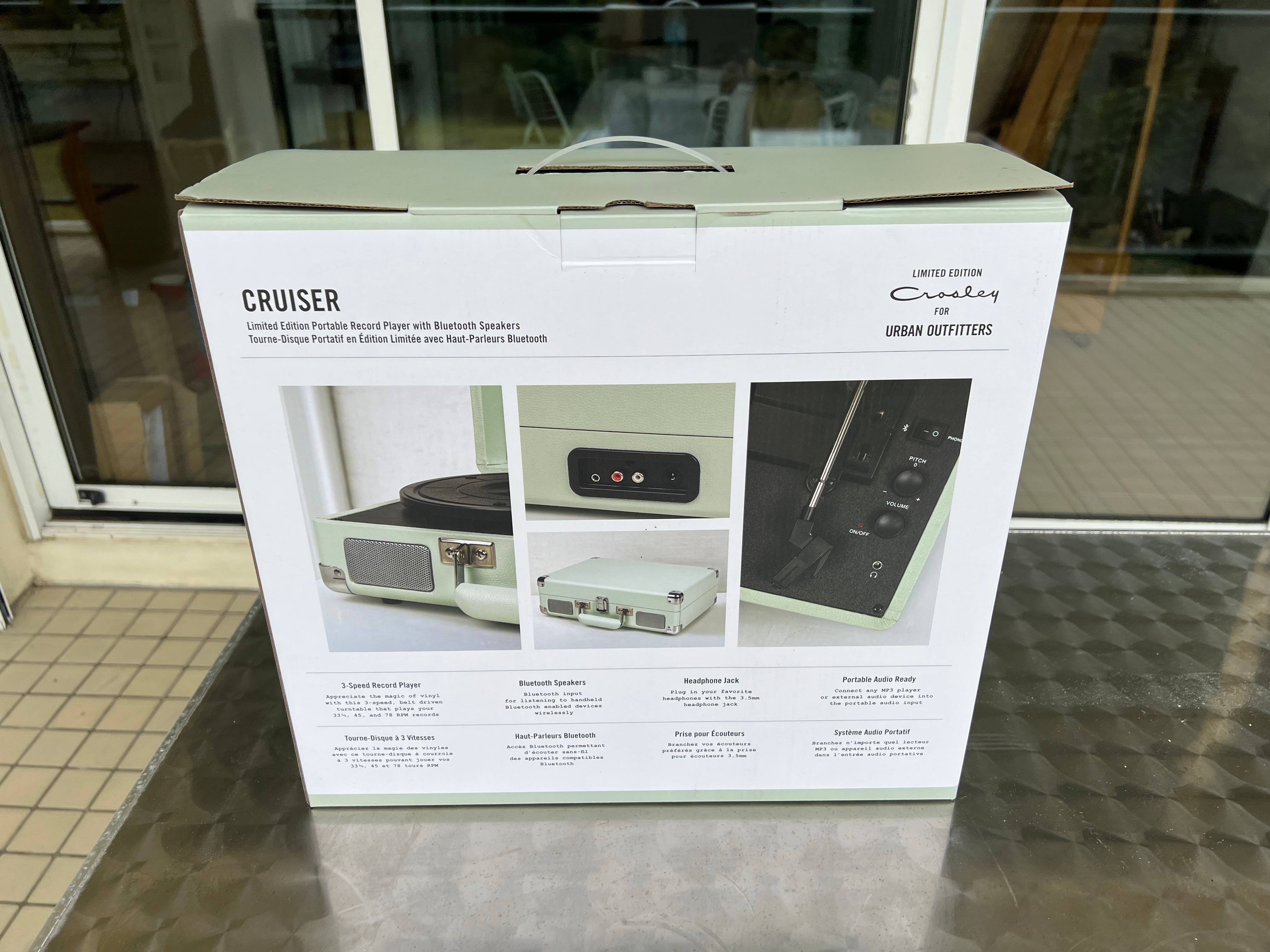 Tourne Disque Portatif avec Haut Parleur Bluetooth