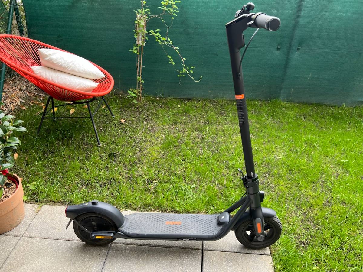 Trotinette électrique Ninebot Segway F2E (garantie sept 2026)
