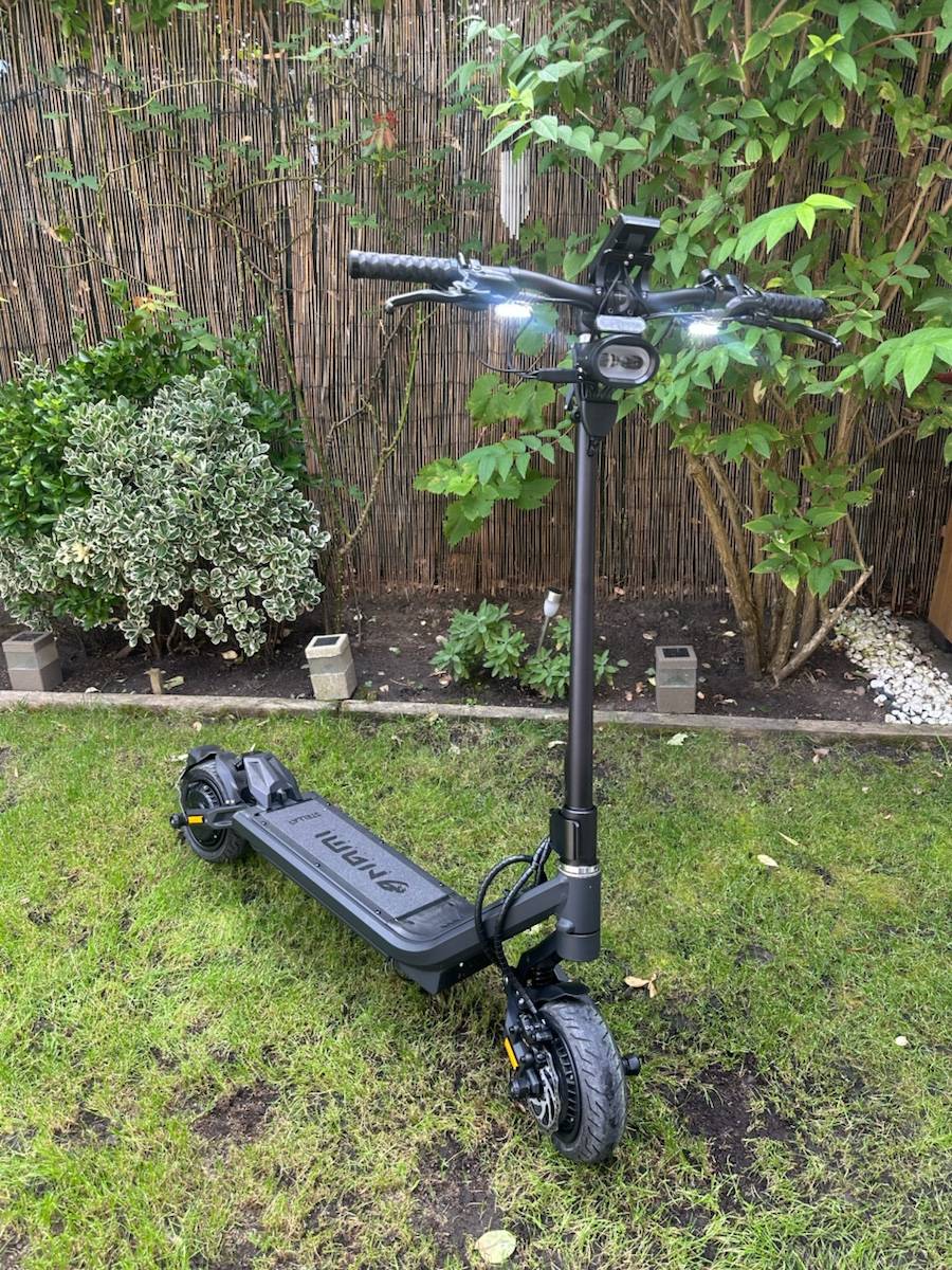 Trottinette électrique Nami SuperStellar – Neuve (0 km) sous garantie 2 ans