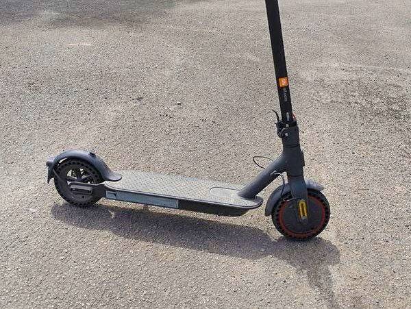 Vends trottinette électrique Xiaomi Miscooter Pro 2