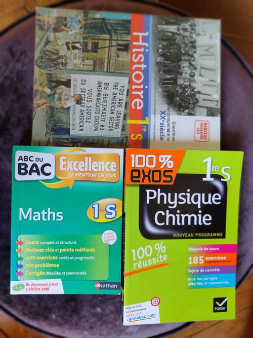 Vends livres terminale et première