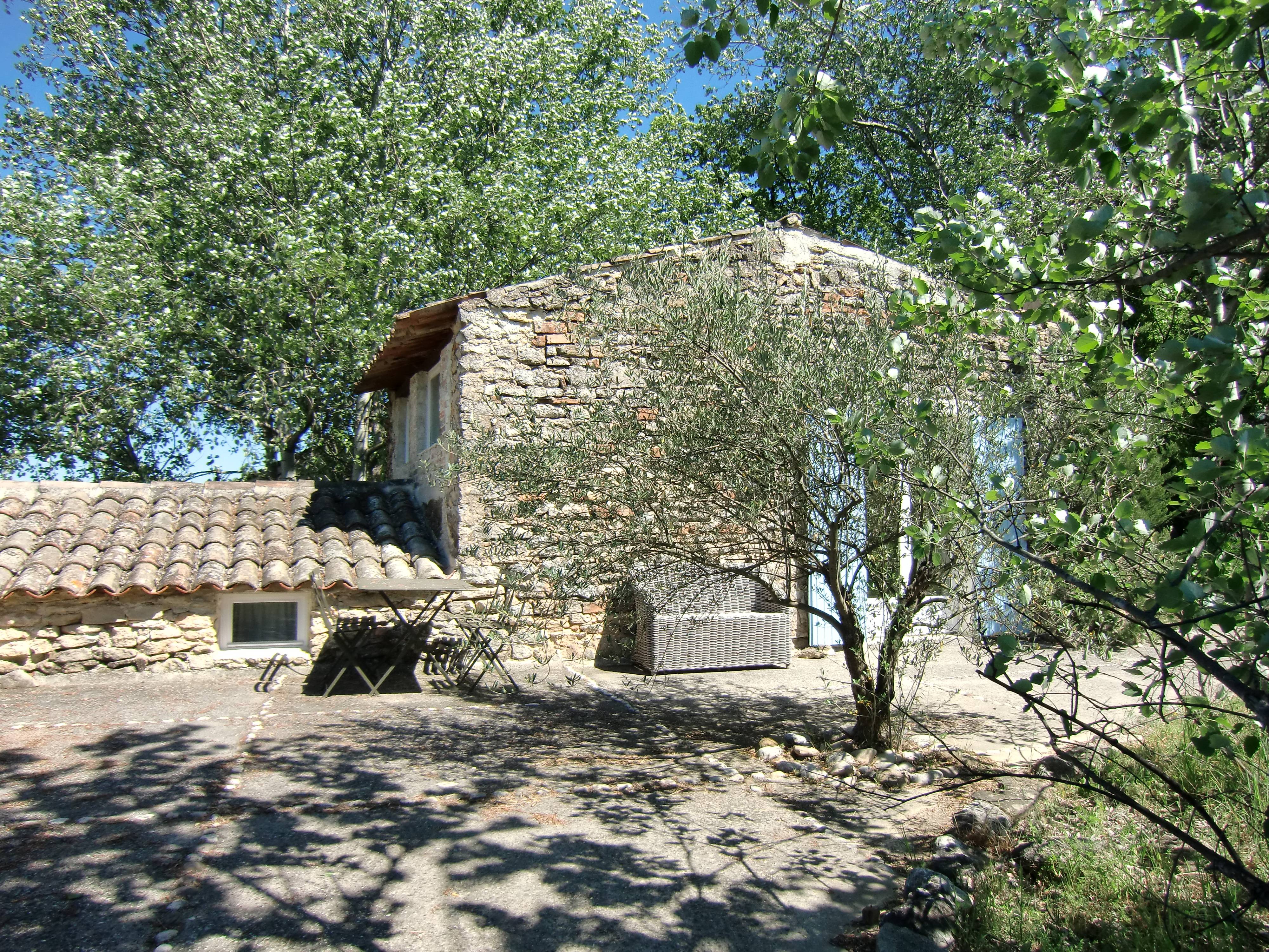 Loue gîte de vacances dans le Luberon - 1 chambre, 3 couchages, Ménerbes (84)