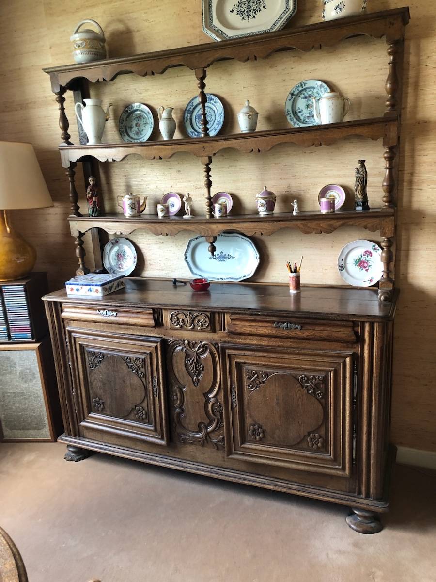 Vends vaisselier sur buffet