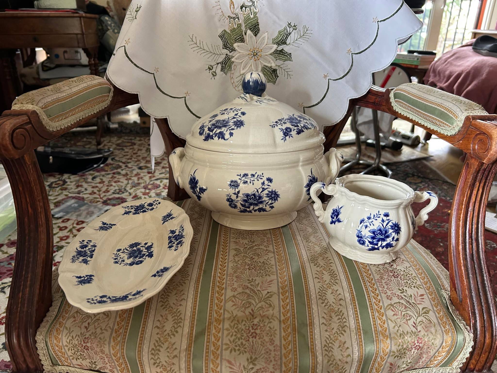 Lot de vaisselles AUBUSSON DE SARREGUEMINES