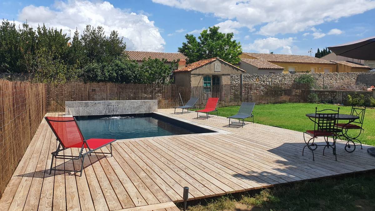 Loue vaste demeure vigneronne 15 couchages, entièrement rénovée avec jardin, piscine - Salles-d’Aude (11)