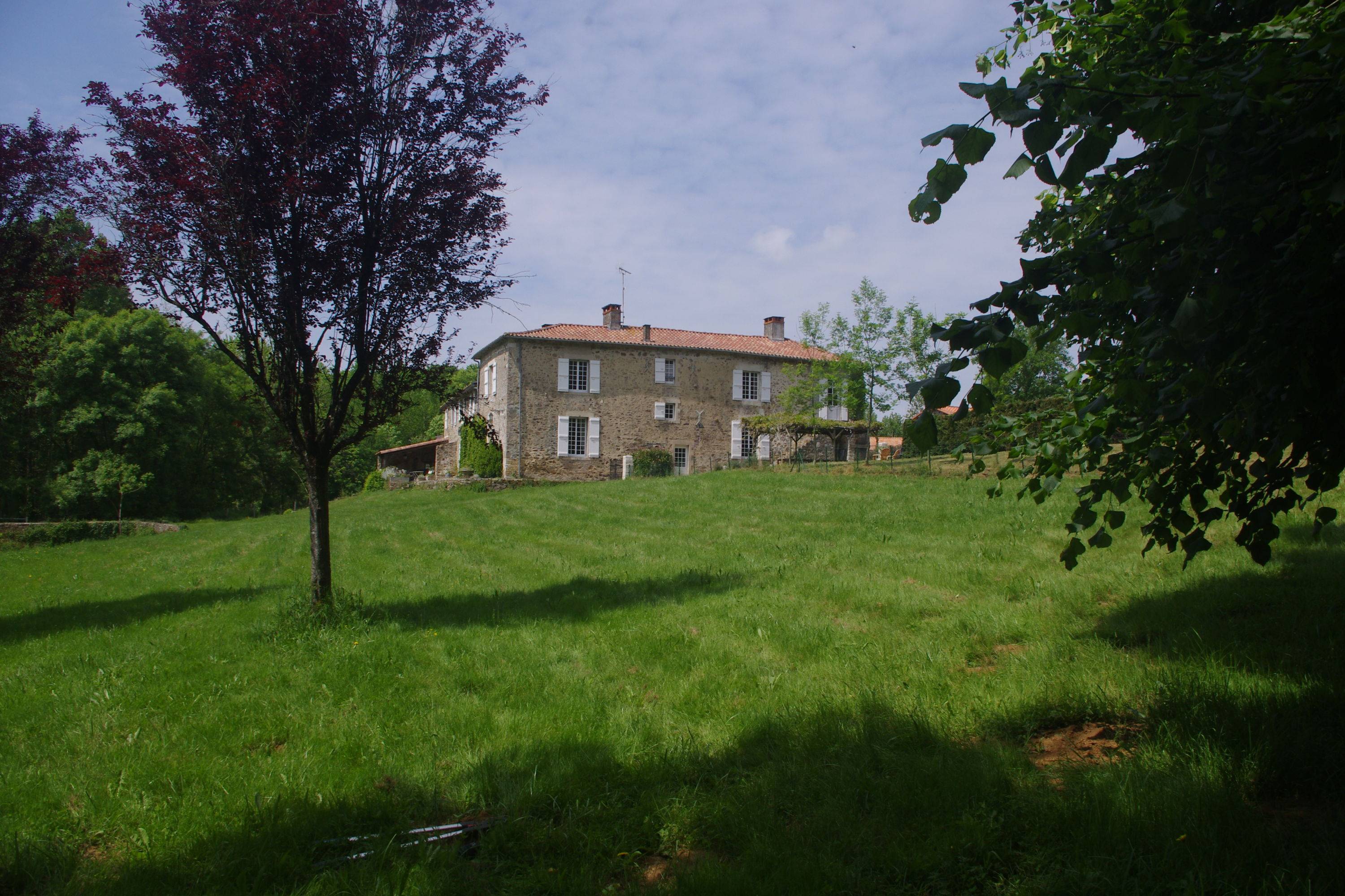 Loue gîte vendéen avec piscine et parc - 12 couchages La Jaudonnière