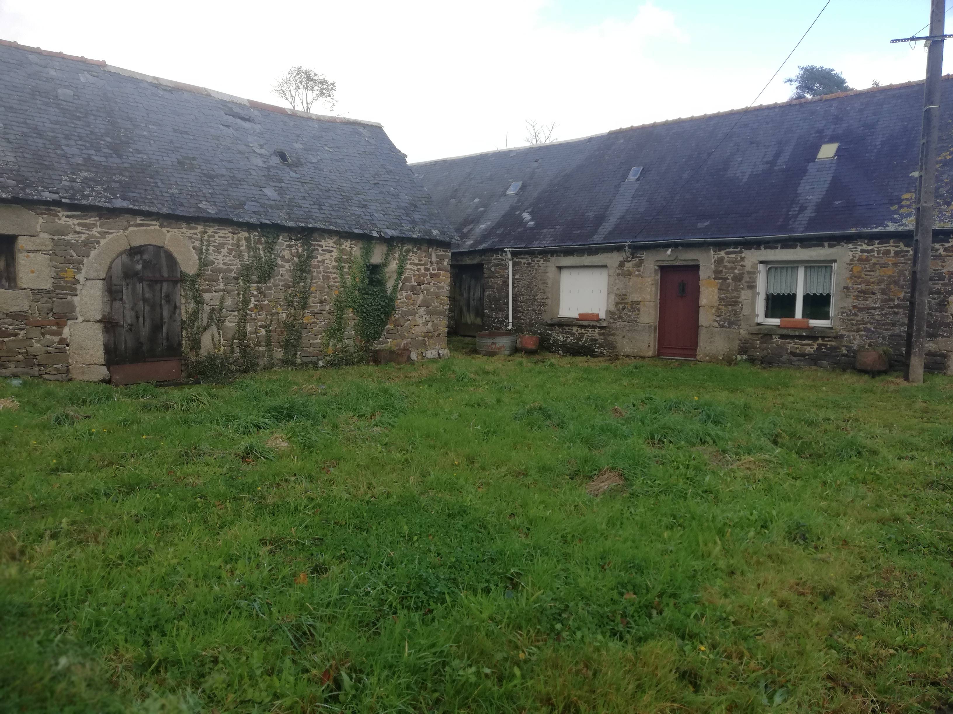 Vends Ancien Corps de Ferme 1m², Locarn (22) on Gens de Confiance
