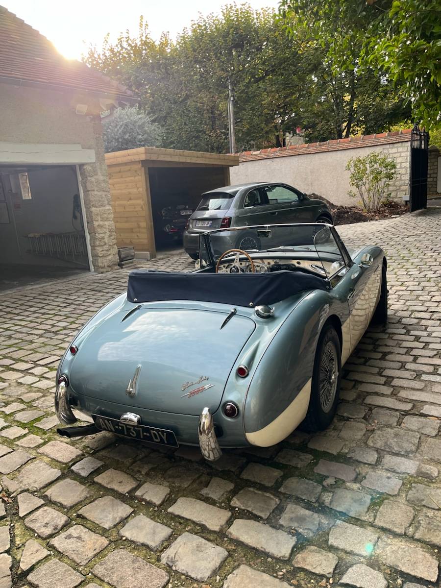 À vendre Austin Healey MKII 3000