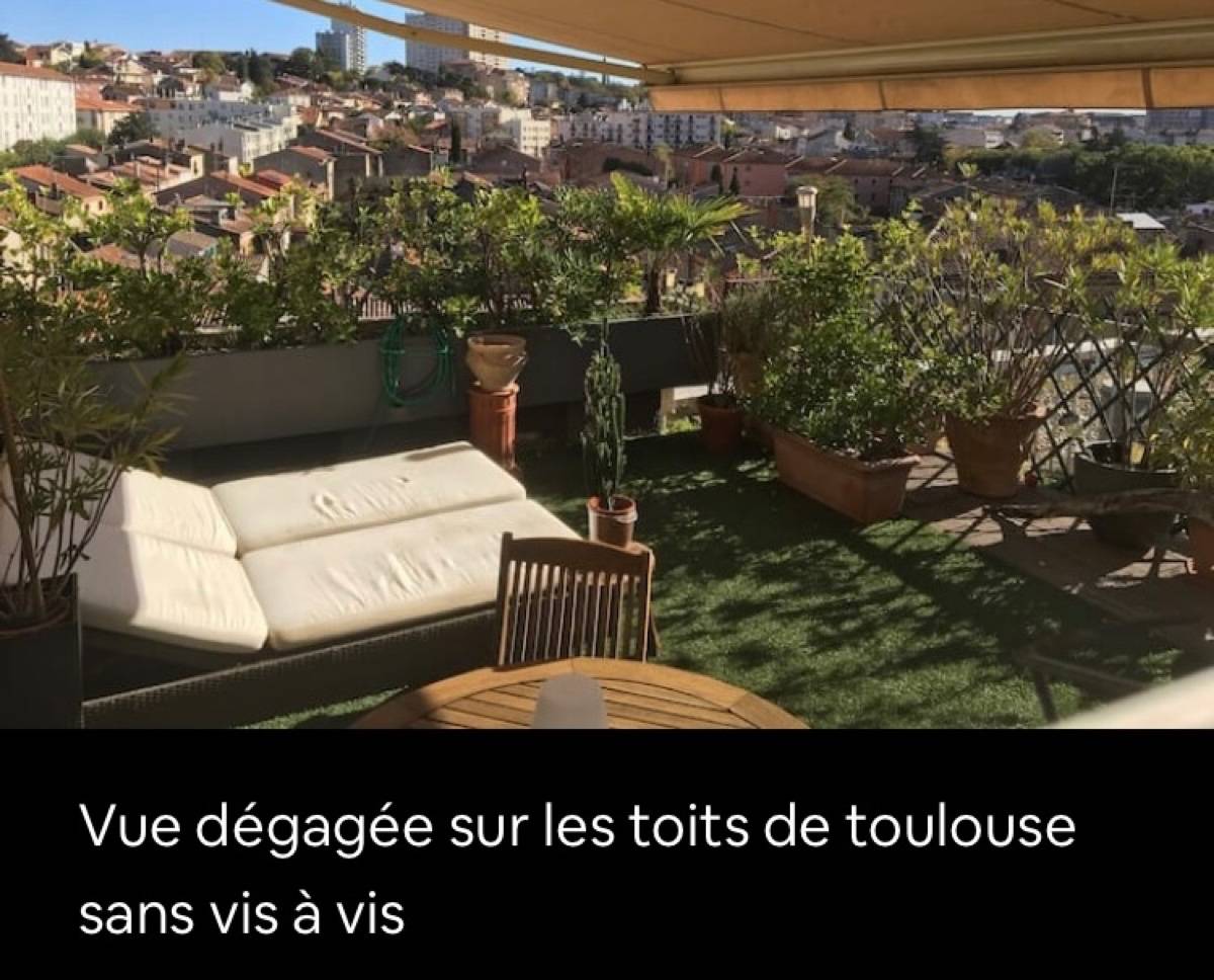 Vends Duplex 110m² Terrasse 3 chambres vue imprenable toits Toulousain