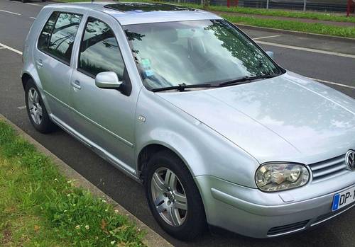Vends voiture Golfe IV- 2001 - 44 000 km