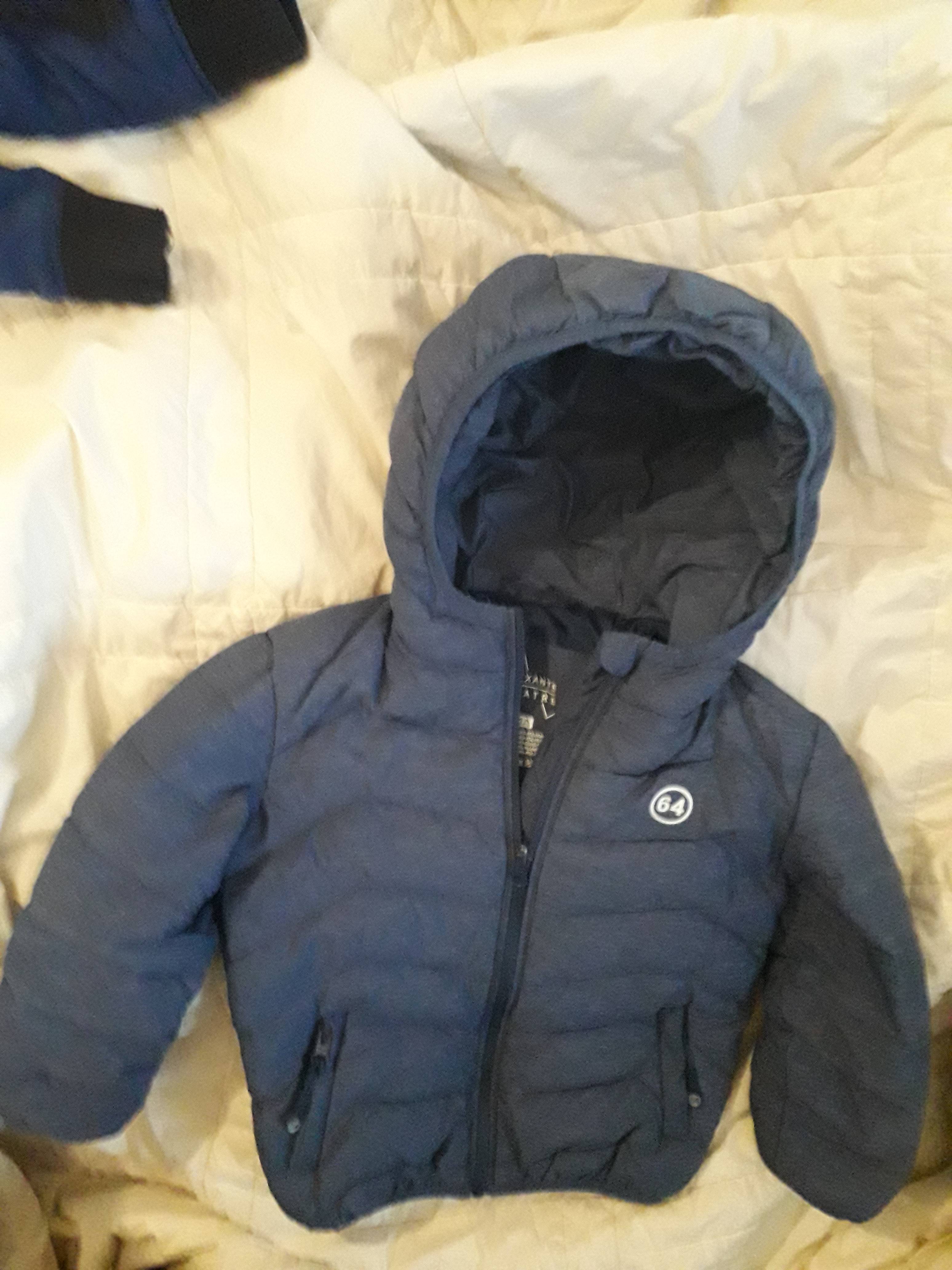 Vends vêtements mixtes doudounes, blousons, parka, imperméable et pour le ski - Taille 11 ans