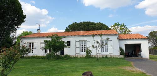 Vends maison au coeur de la campagne charentaise - 3 chambres, 110m², Chepniers (17)