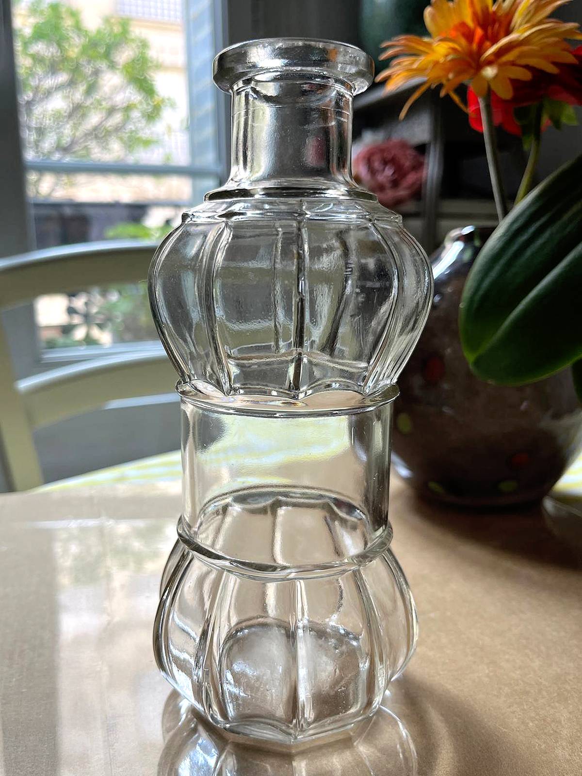 Vends petite carafe en verre