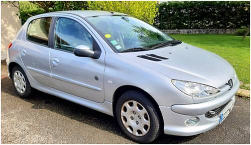 Vends Peugeot 206 1.4 i 75cv - 2008, 64474km