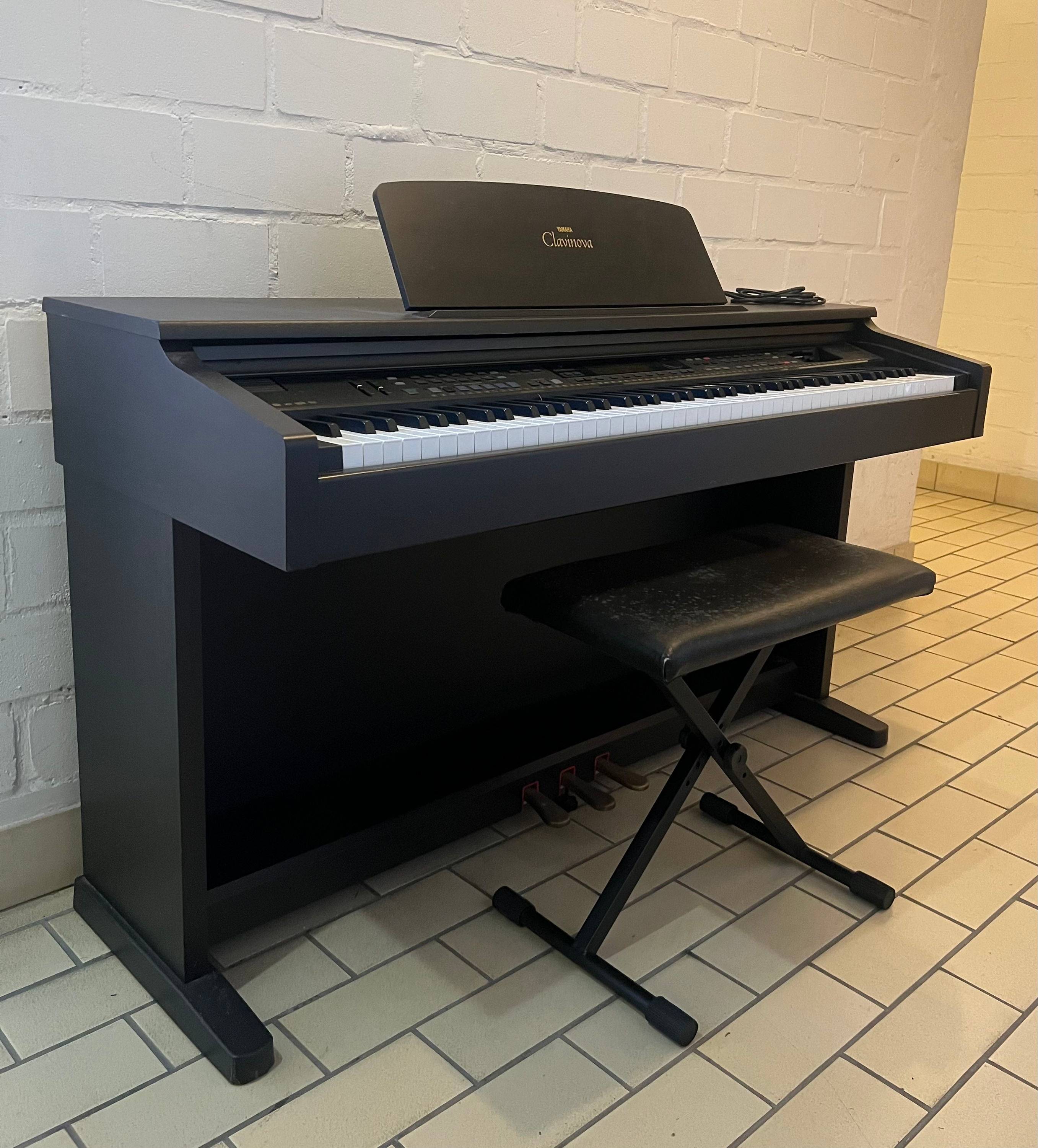 À VENDRE – Piano numérique Yamaha Clavinova CVP-92