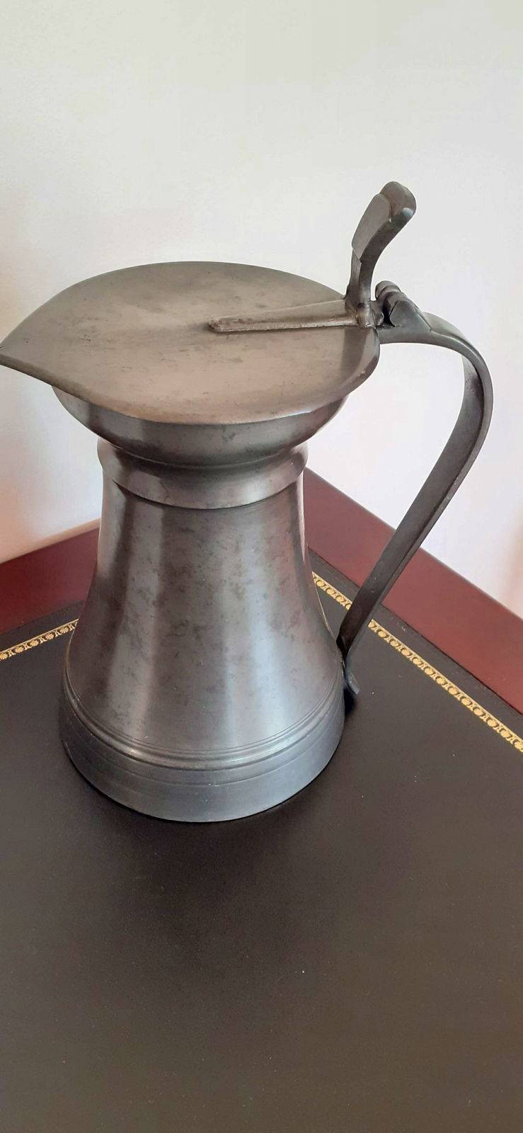 A vendre pichet en étain
