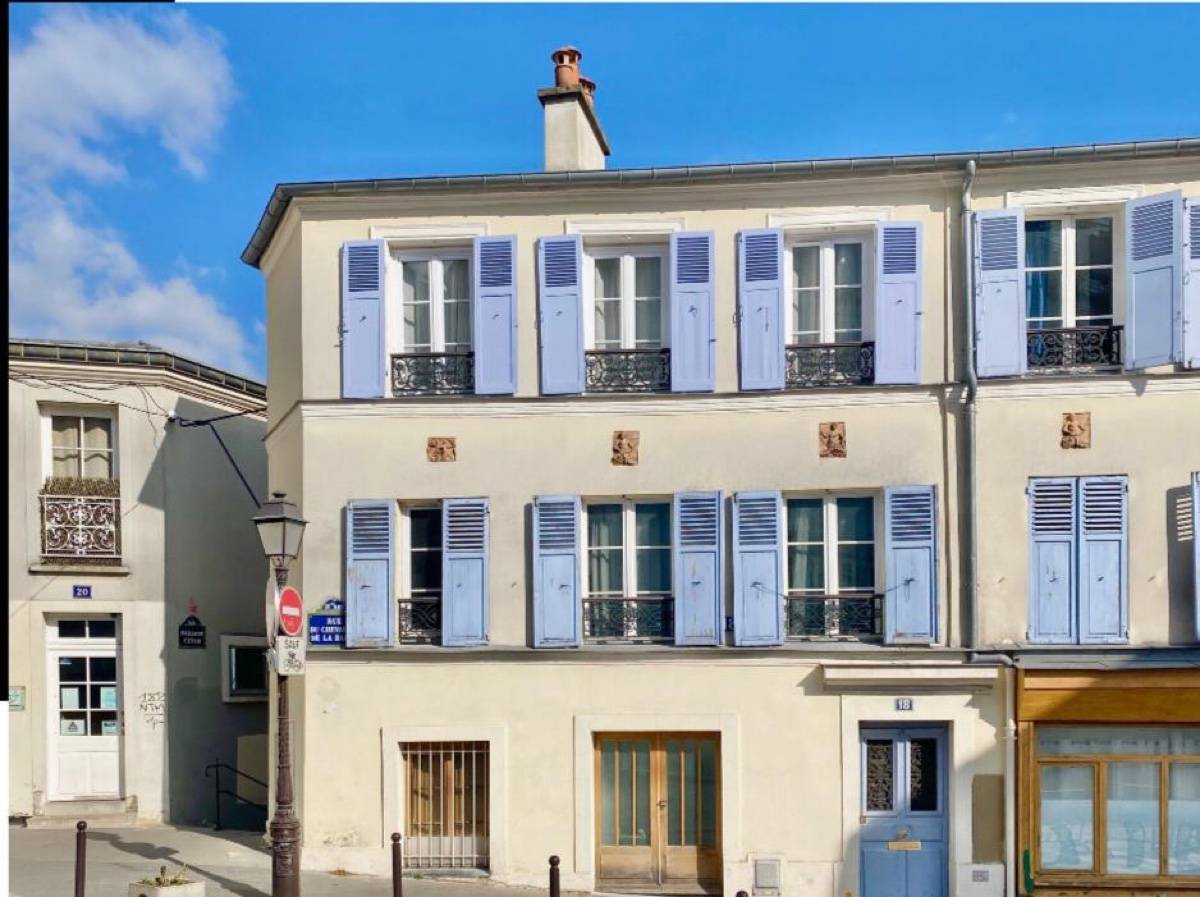 Je vends mon appartement à Montmartre au pied du sacré cœur, avec vue panoramique seulement au 2ème etage