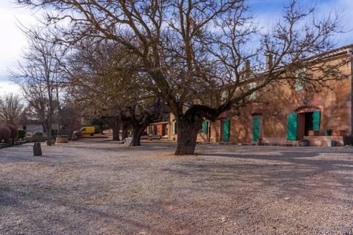 Vends Propriété de 1.400m² sur 220 ha à l’Est d’Aix-en-Provence