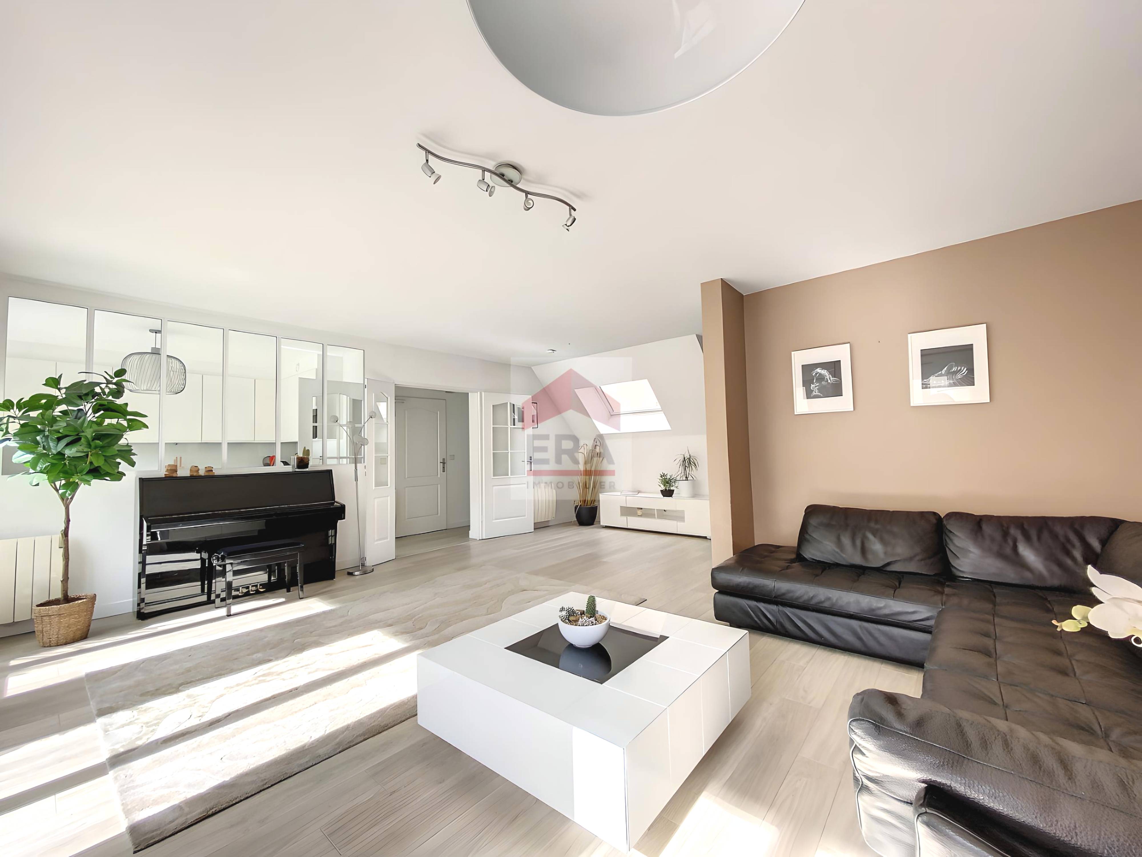 Vends Suresnes (92150) Duplex Familial au dernier Etage 142m² Centre