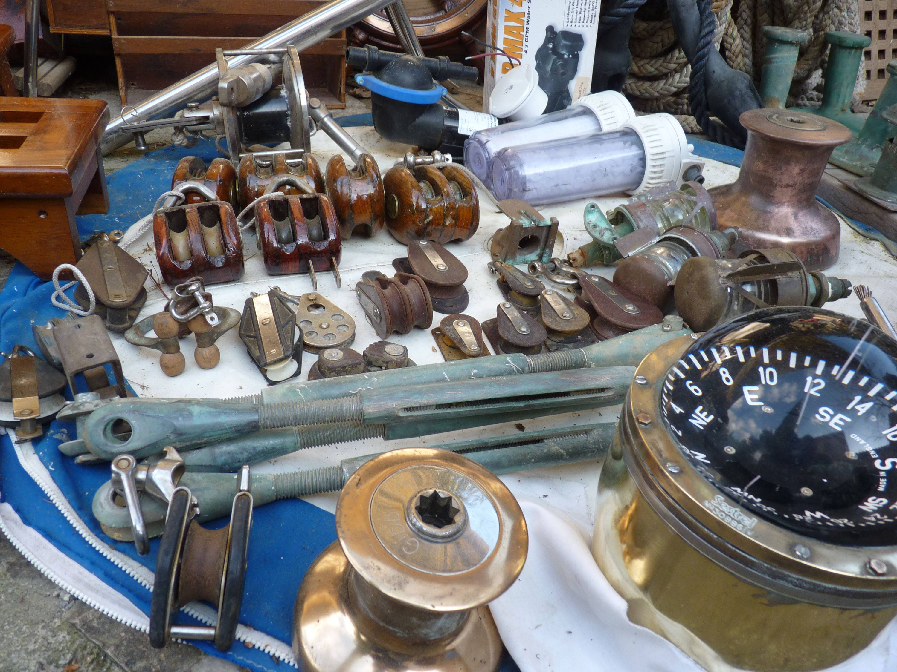 Vends accastillage de bateau classique