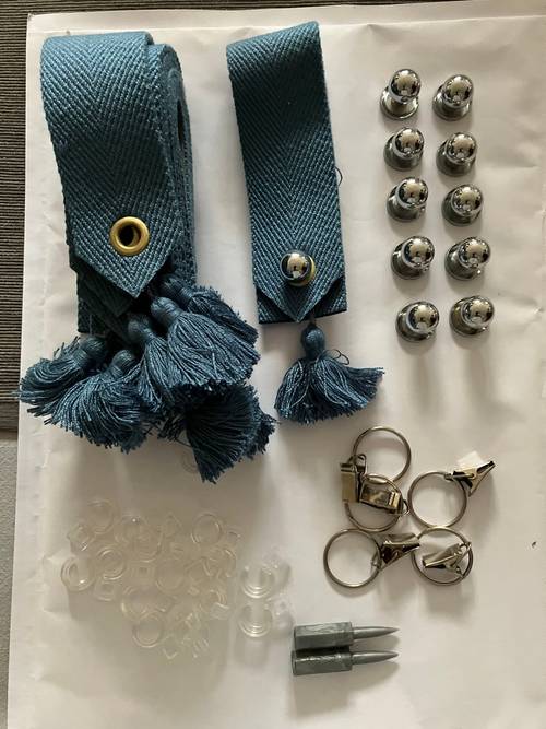 Vends accessoires de rideaux Madura