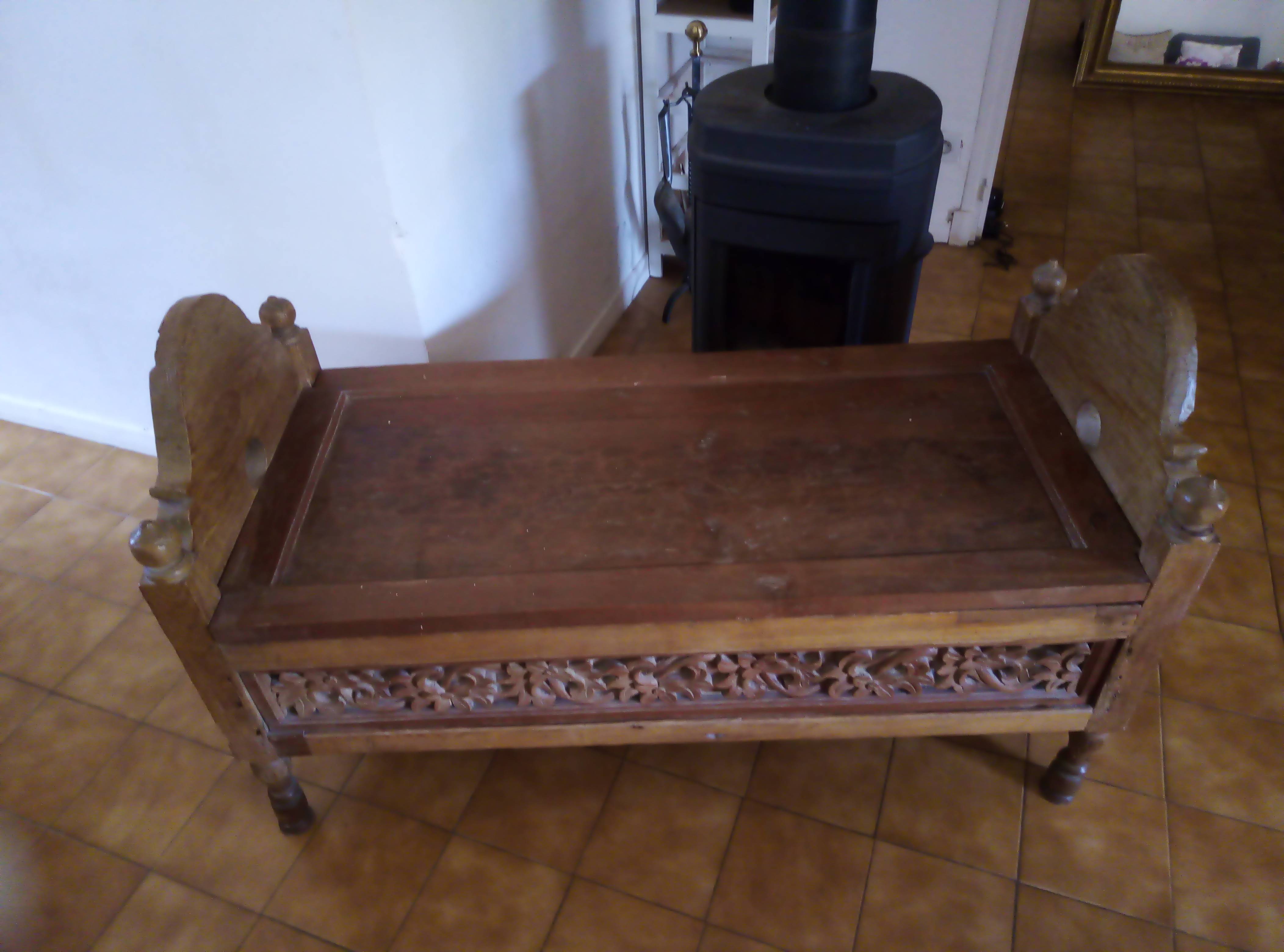 Vends ancien coffre indien