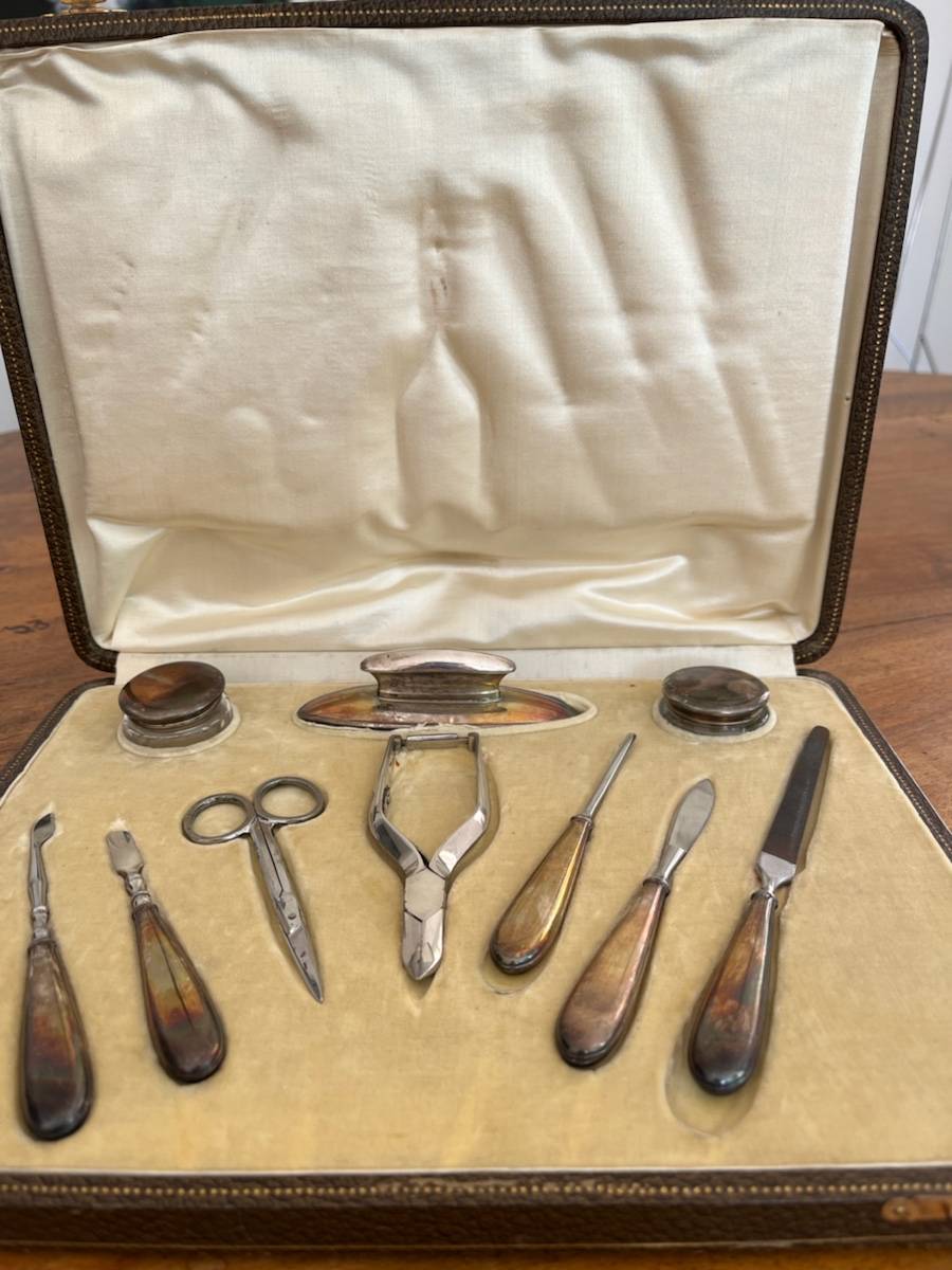 MÉNAGÈRE D'ORFÈVRERIE MARQUE Chabannes dans son écrin d'origine EUR 120,00 - FR