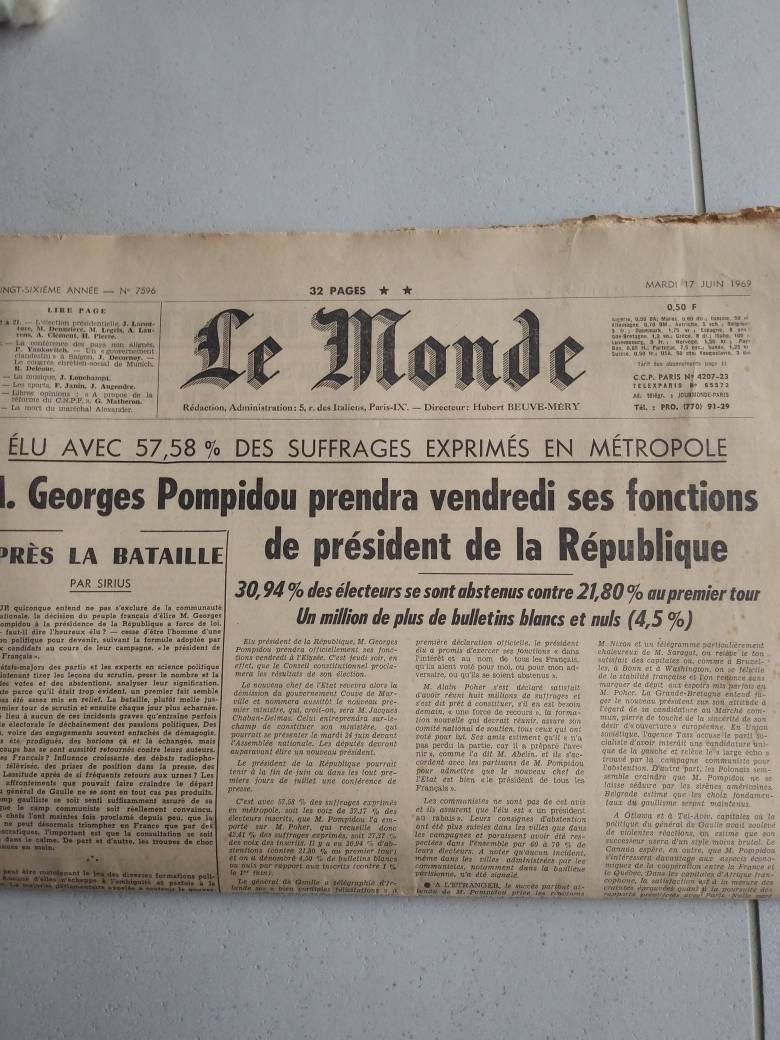 Vends anciens numéros du journal Le Monde, années 1960-1970