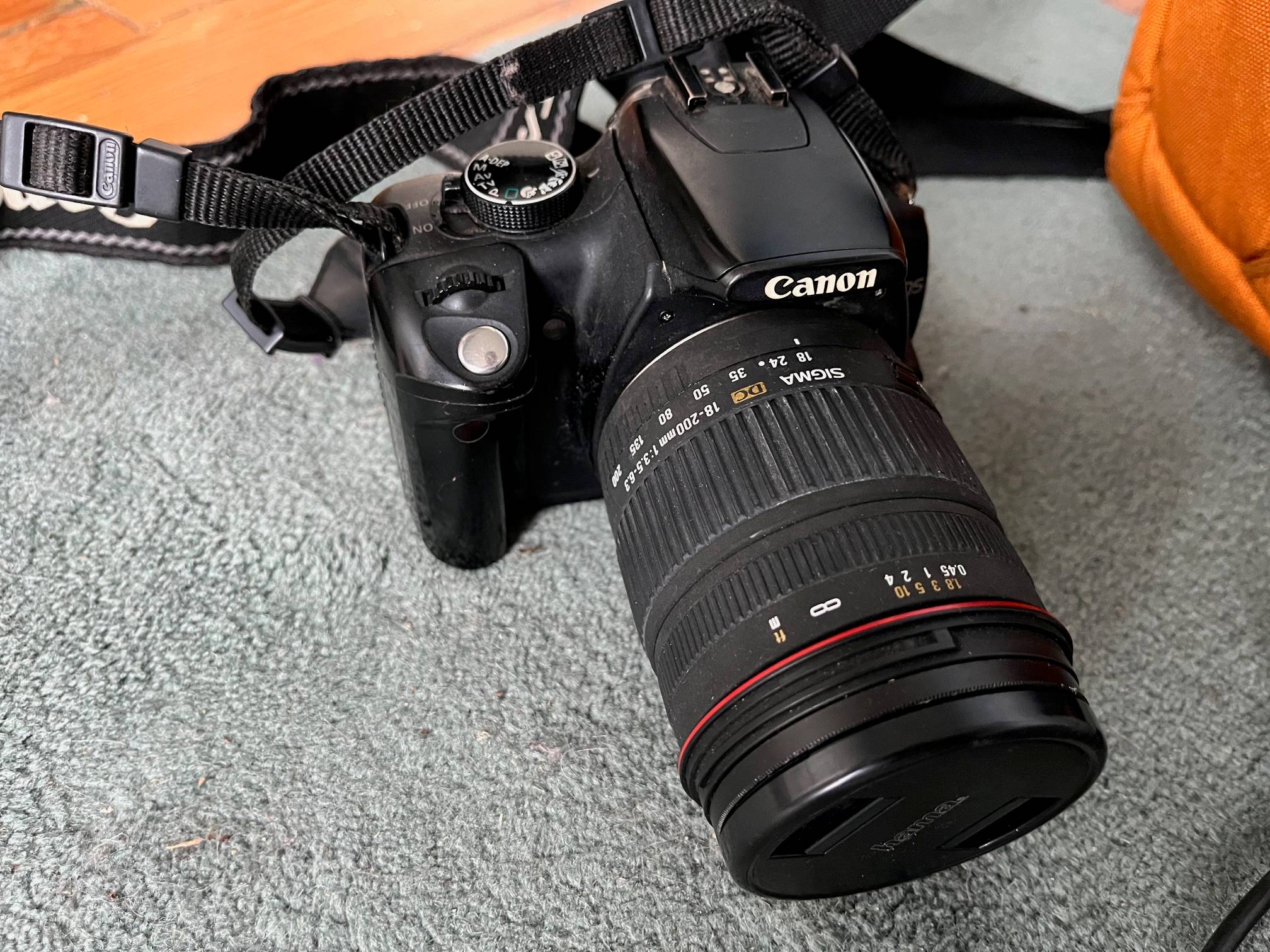 Vends appareil photo reflex Canon EOS 350D avec objectif Sigma 18-200
