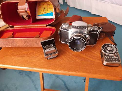 Vends appareil photo réflex Exacta, argentique