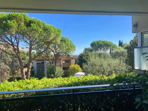 Vends appartement - 3 pièces 2 chambres, 61m², + 17m² de terrasse Villeneuve-Loubet (06) DPE D
