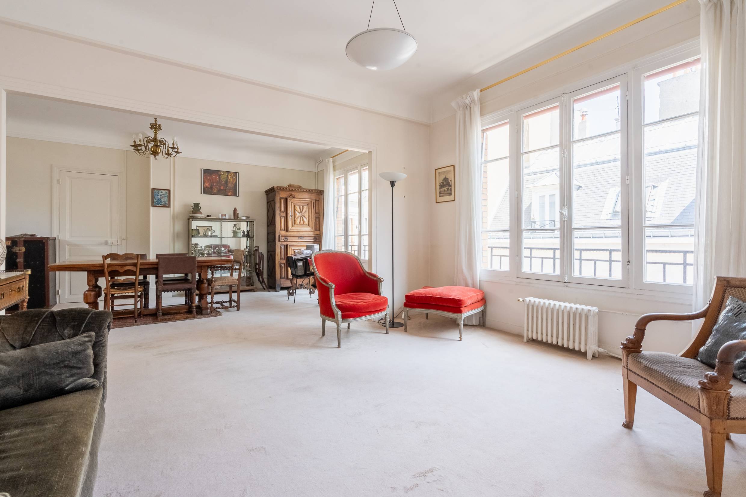 Vends appartement 135m² 3 chambres dans un bel immeuble avec ascenseur