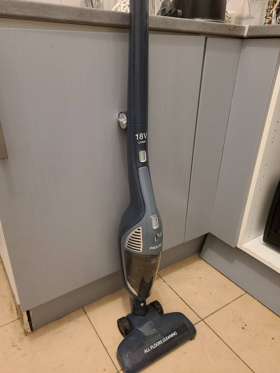 Aspirateur Balai Proline Handy 18 - Sans Fil, Occasion (manque Support Mural Et Accessoire)