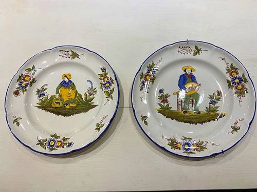 Vends 2 assiettes de collection