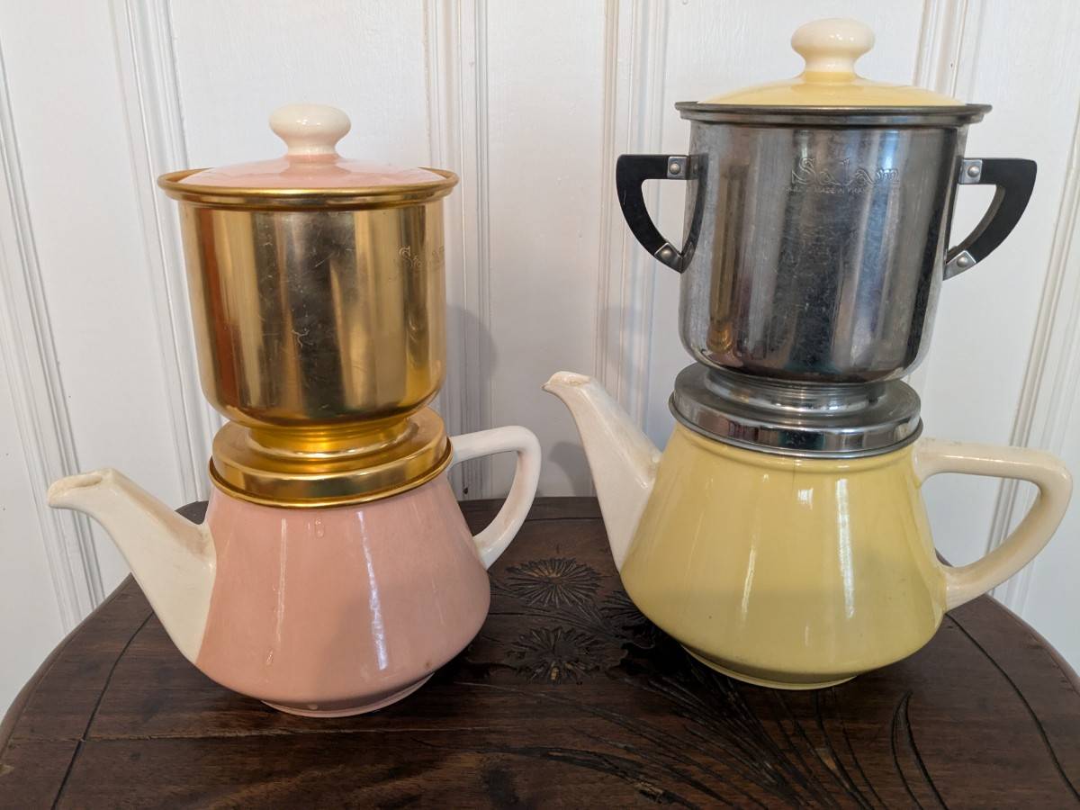 Je vends 2 authentiques cafetières Salam Vintage années 60, 1 litre et 1,25 litre