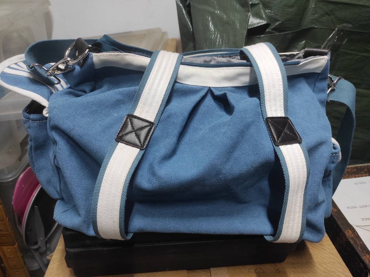 Vends bagage main