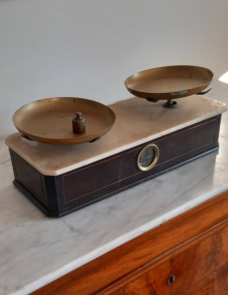 Vends balance ancienne en bois et marbre