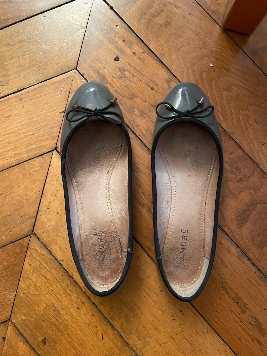 Vends ballerine P36 grises