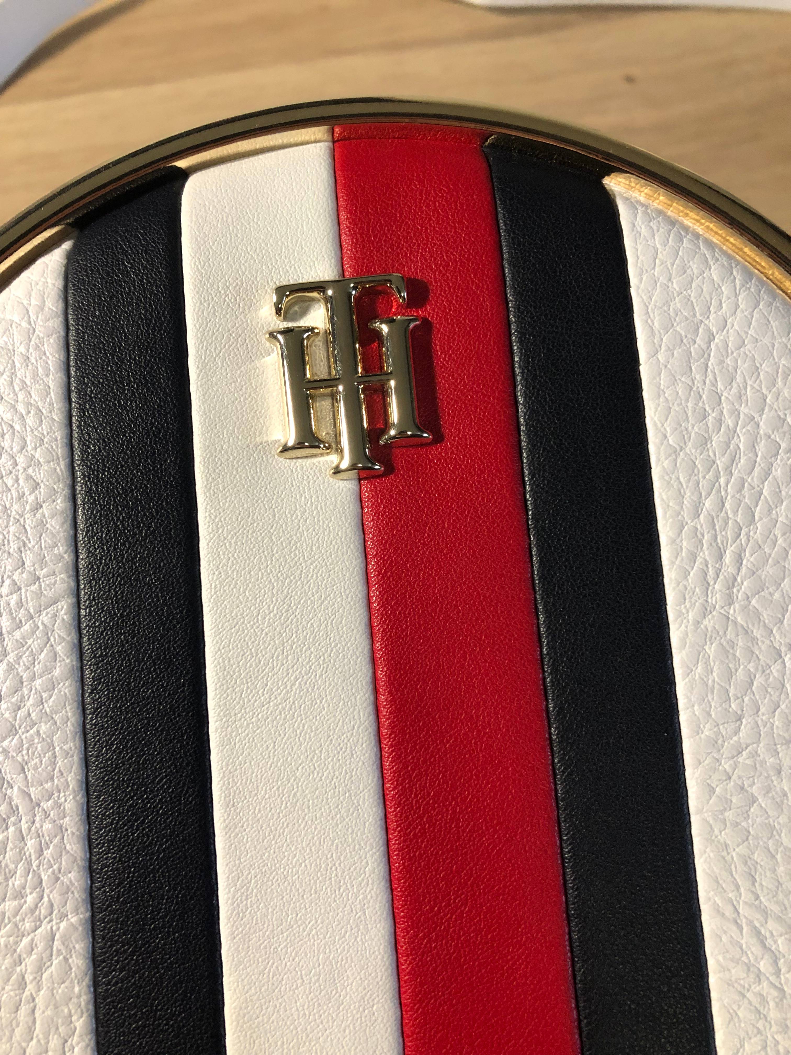 Vends très beau sac à main Tommy Hilfiger