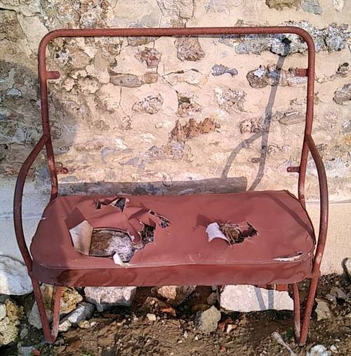 Vends banquette véhicule ancien état moyen