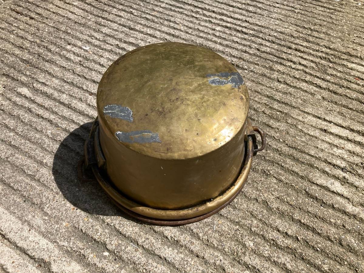 Vends deux chaudrons en laiton