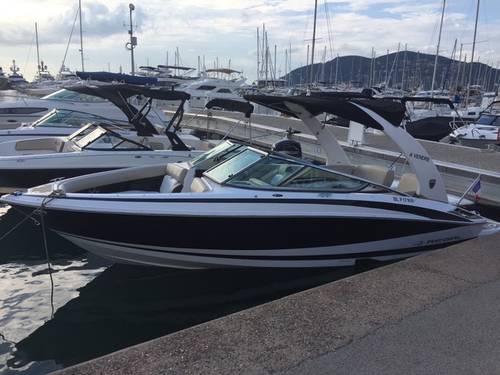 Vends bateau à moteur REGAL 2300 Bowrider / 63 000€