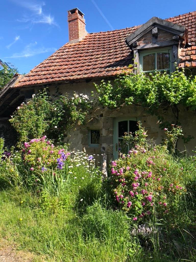 Vends maison 130m² au milieu d’un petit écrin de nature préservée Gipcy (03)