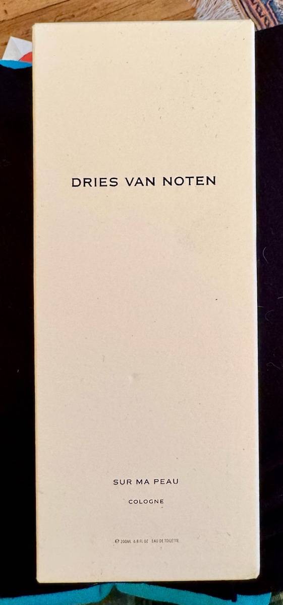 Vends Sur ma peau (Bergamot & Vanilla), eau de toilette de Dries VAN Noten. 200 ml. État neuf.120