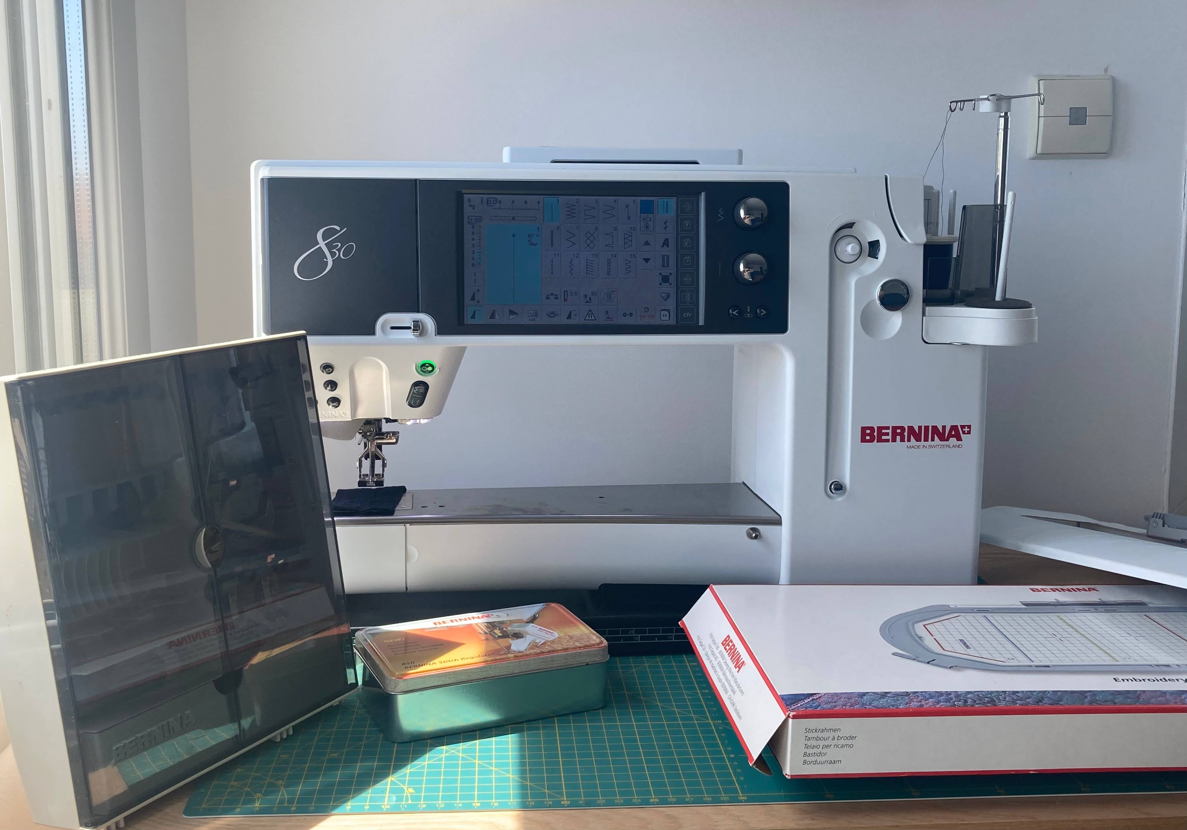 Vends Bernina 830 machine à coudre et broder