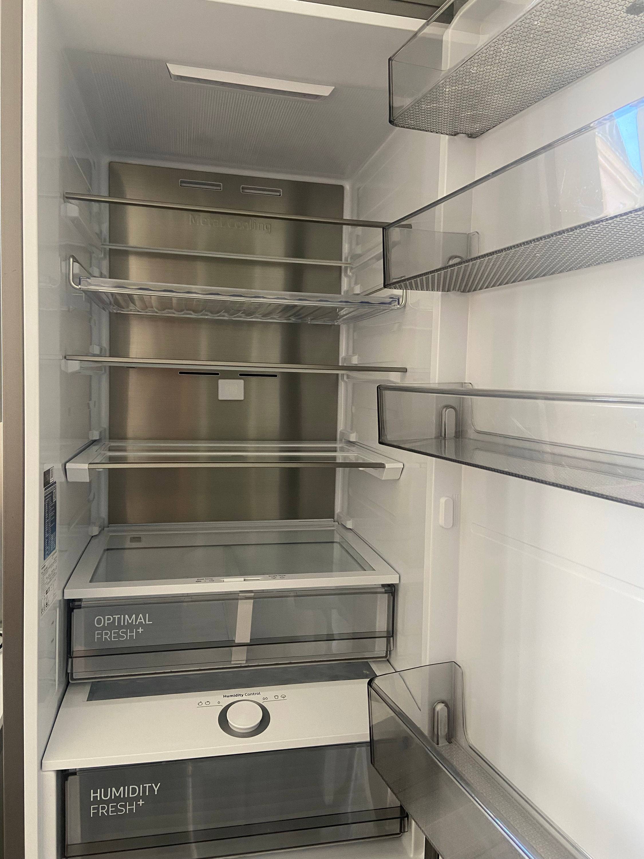 Vends BESPOKE RÉFRIGÉRATEUR CONGÉLATEUR EN BAS Samsung