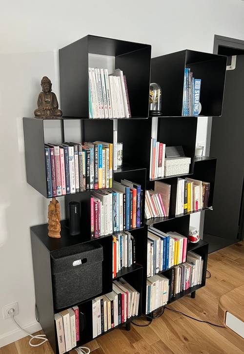 Vends bibliothèque métal noir