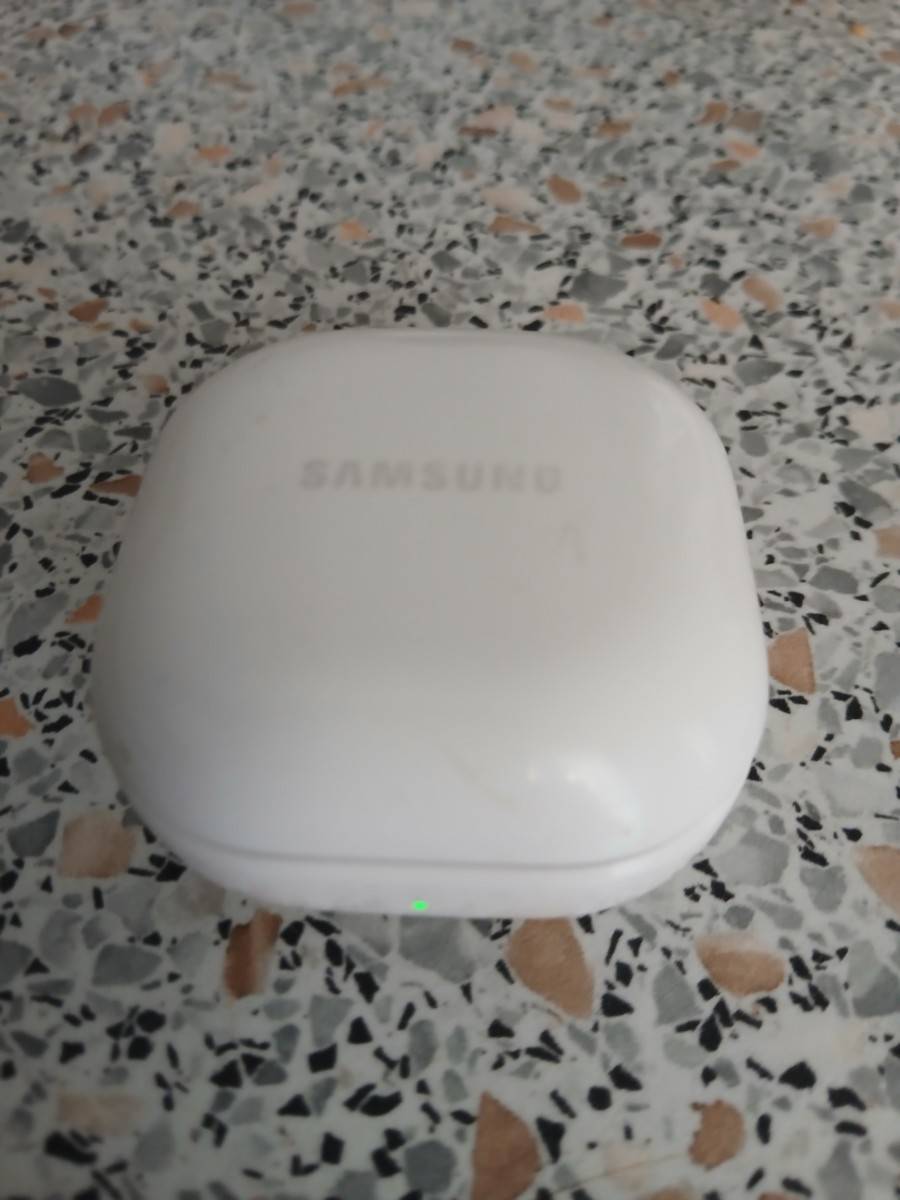 Vends un boîtier blanc Samsung