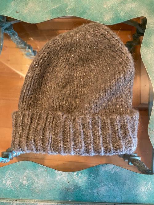 Vends bonnet femme tricot laine et mohair gris à sequins Ikks, neuf