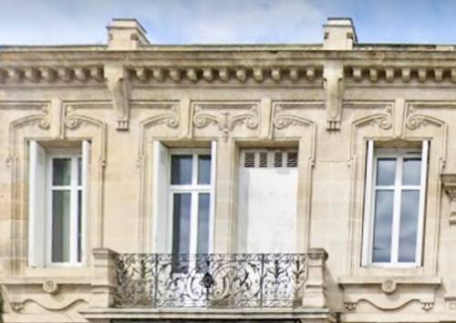 Vends BORDEAUX BARRIÈRE de PESSAC Appartement T4 BIS 106m² avec Balcon